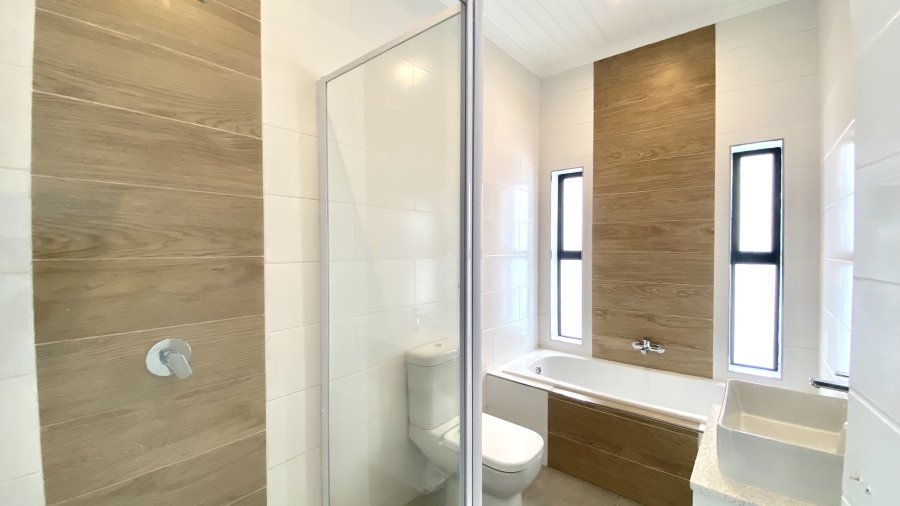 3 Bedroom Property for Sale in Atlantic Sands Private Estate Western Cape